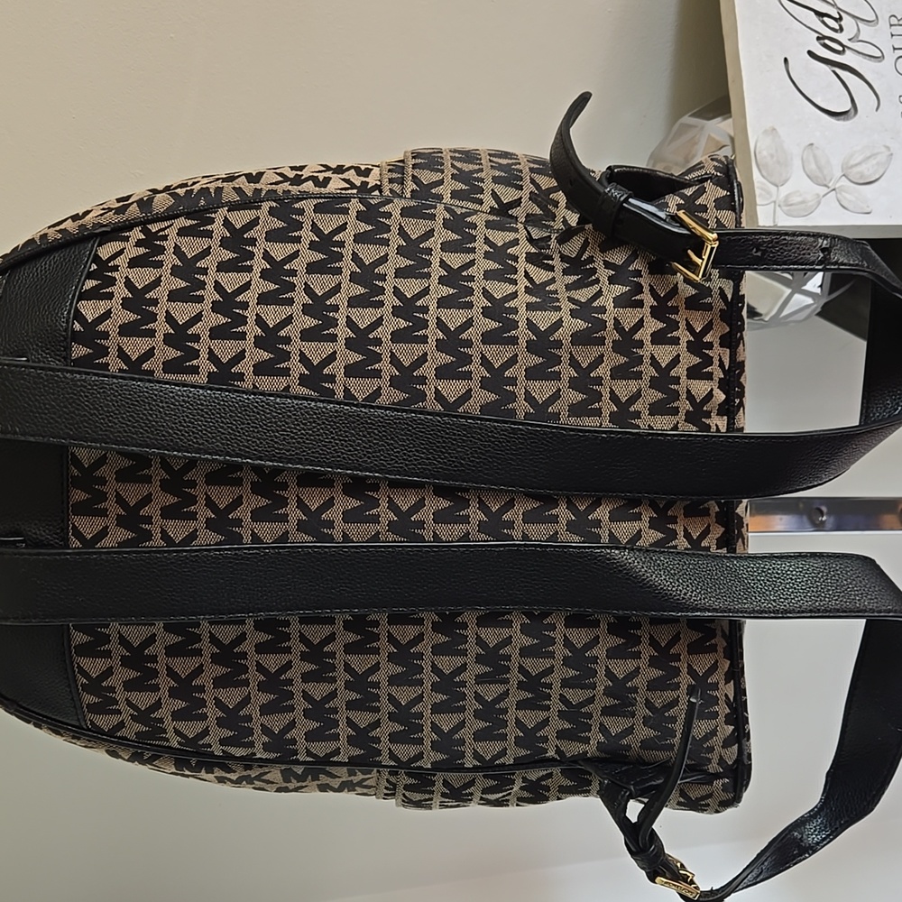 Michael Kors Jacquard Backpack Black/Tan - Picture 5 of 17